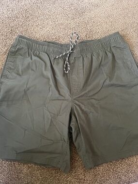 Amazon Essentials Olive Shorts with Contrast Drawstring
